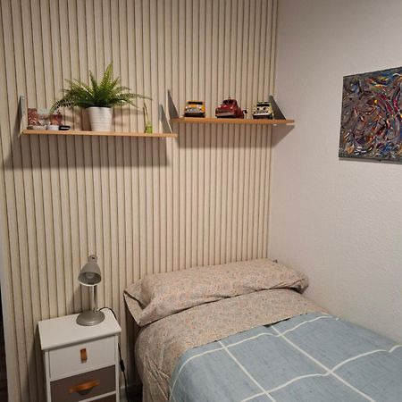 Habitacion Particular Con Bano Privado Sevilla Buitenkant foto